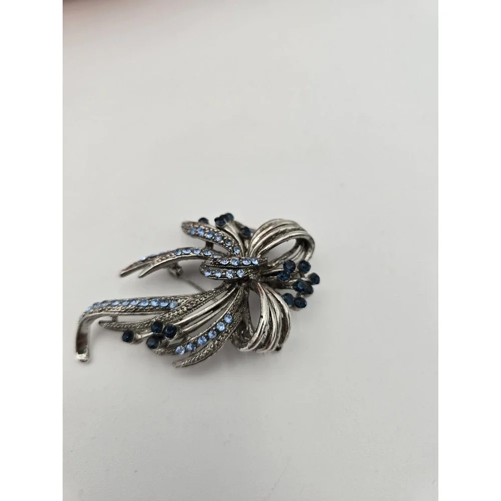 Silver Tone Brooch Blue Rhinestones Bow‎ Ribbon